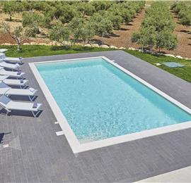 3 bedroom villa with pool near Scopollo, sleeps 6